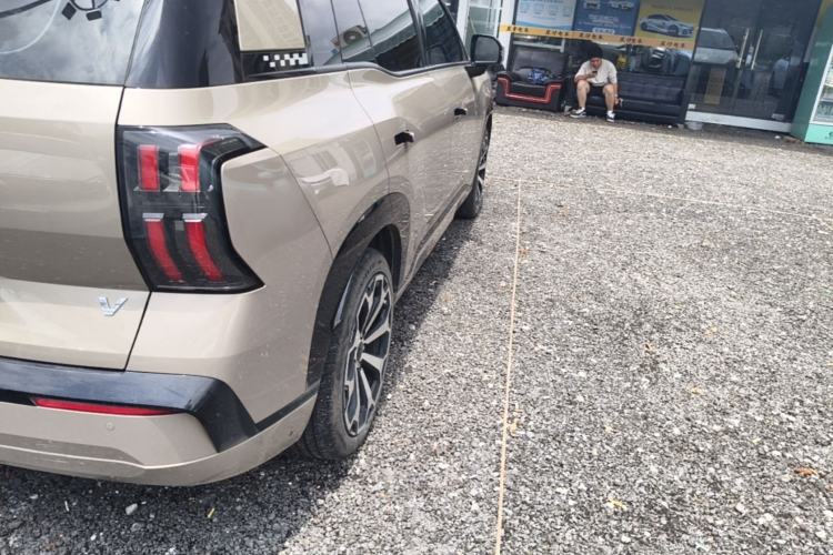 Used AION V 2024 Aion Tyrannosaurus 650 Smart Premium Edition Right Rear Taillight
