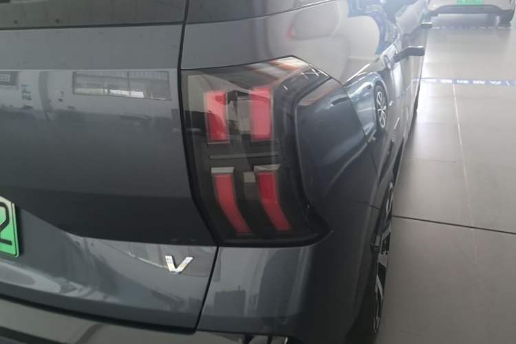 Used AION V 2024 Aion Tyrannosaurus 520 Intelligent Premium Edition Right Rear Taillight