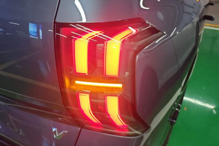 Used AION V 2024 Aion Tyrannosaurus 520 Smart Luxury Edition Right Rear Taillight