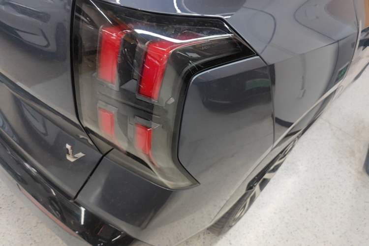 Used AION V 2024 Aion Tyrannosaurus 650 Smart Premium Edition Right Rear Taillight