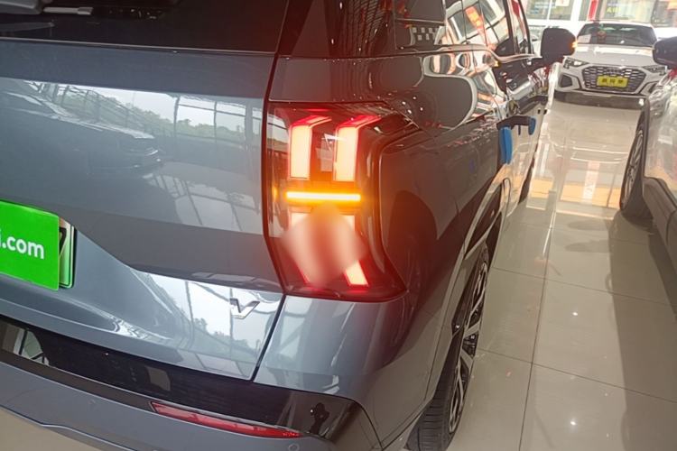 Used AION V 2024 Aion Tyrannosaurus 650 LiDAR Edition Right Rear Taillight
