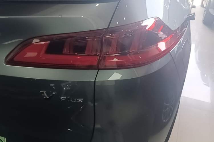 Used AION V 2024 Plus 70 Ultra-Charging Version Ternary Lithium Right Rear Taillight