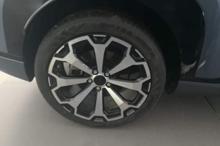 Used AION V 2024 Aion Tyrannosaurus 520 Intelligent Premium Edition Right Rear Wheel Hub