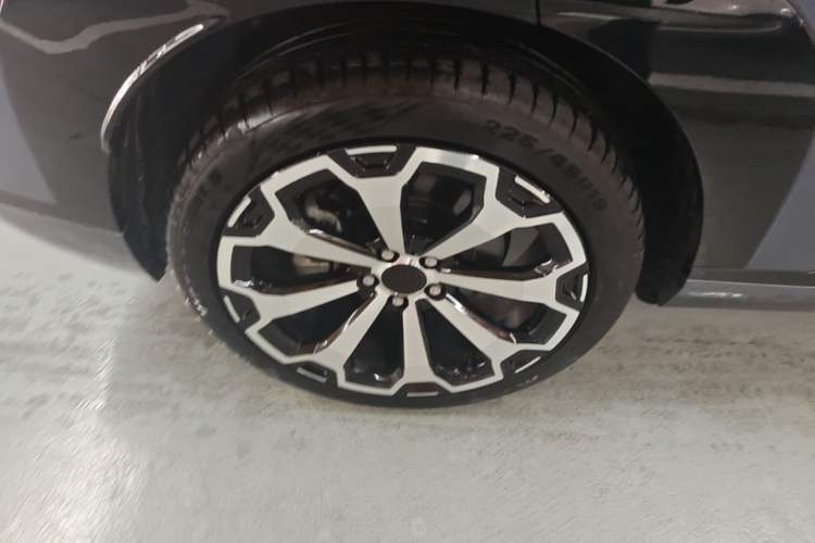 Used AION V 2024 Aion Tyrannosaurus 520 Smart Luxury Edition Right Rear Wheel Hub