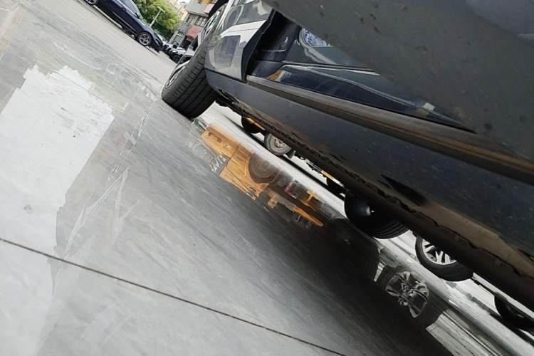 Used AION V 2024 Aion Tyrannosaurus 650 LiDAR Edition Right Side Sill