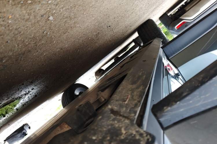 Used AION V 2024 Plus 80 Star Edition Ternary Lithium Right Side Sill