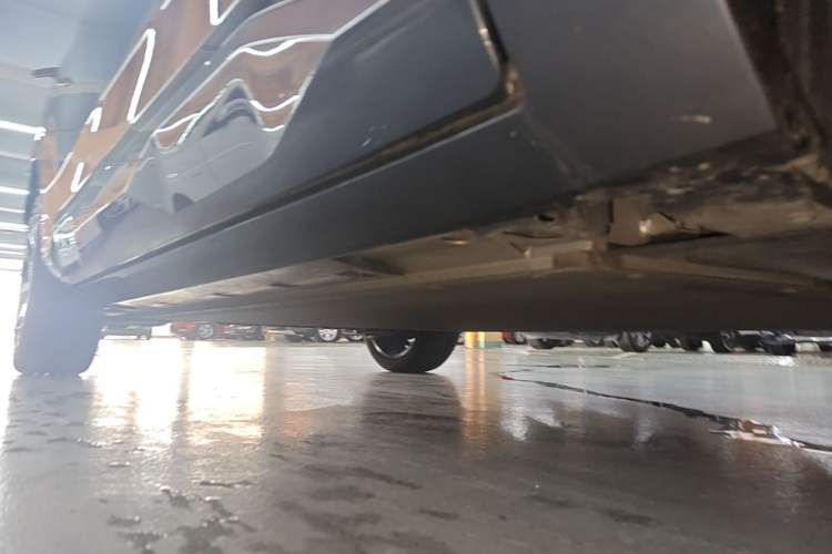 Used AION V 2024 Aion Tyrannosaurus 520 Smart Luxury Edition Right Side Sill