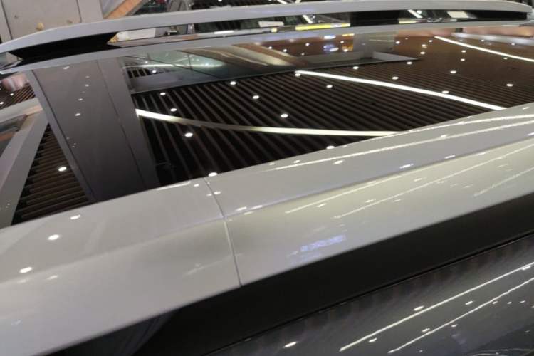 Used AION V 2024 Aion Tyrannosaurus 650 LiDAR Edition Roof