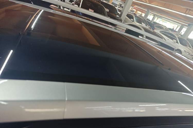 Used AION V 2024 Aion Tyrannosaurus 520 Smart Luxury Edition Roof