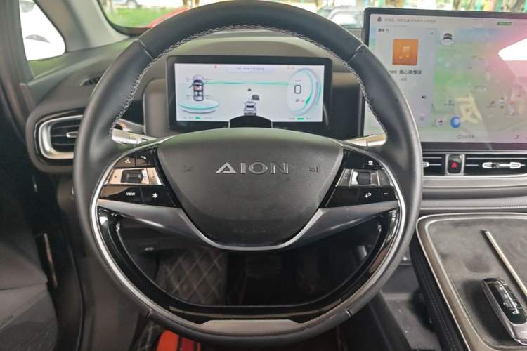Used AION V 2024 Plus 70 Tech Edition Lithium Iron Phosphate Steering Wheel