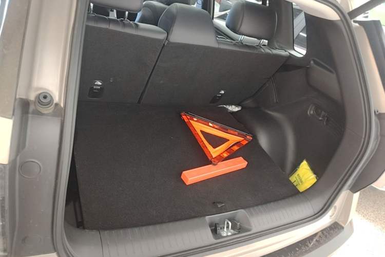 Used AION V 2024 Aion Tyrannosaurus 520 Intelligent Premium Edition Trunk