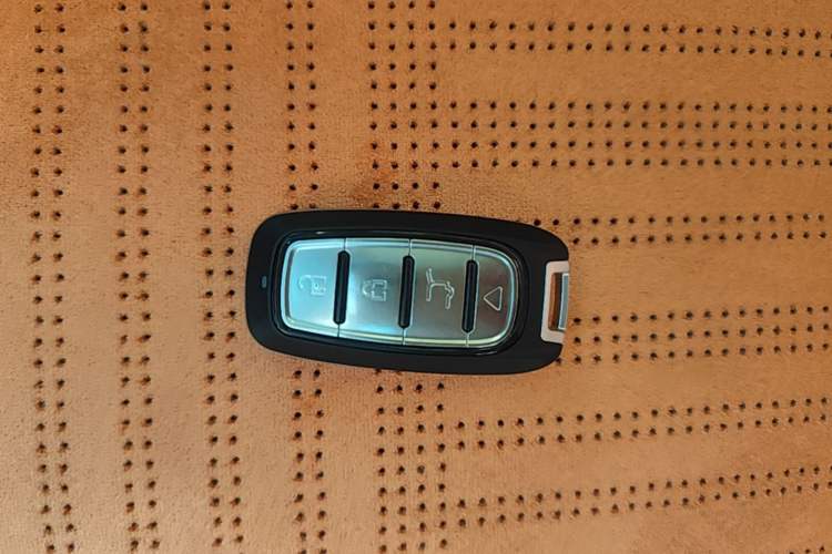 Used AION V 2024 Aion Tyrannosaurus 650 Smart Luxury Edition Vehicle Key