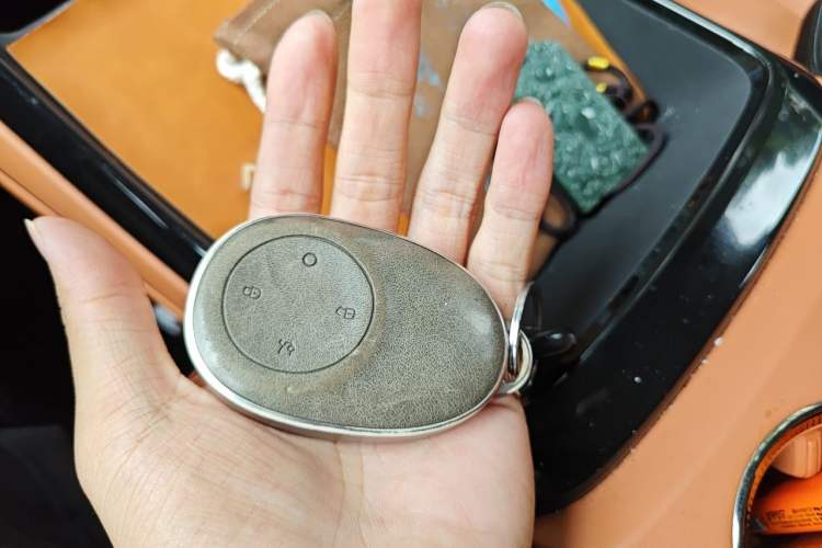 Used AION V 2024 Aion Tyrannosaurus 650 LiDAR Edition Vehicle Key