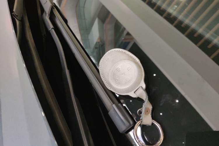 Used AION V 2024 Aion Tyrannosaurus 650 LiDAR Edition Vehicle Key