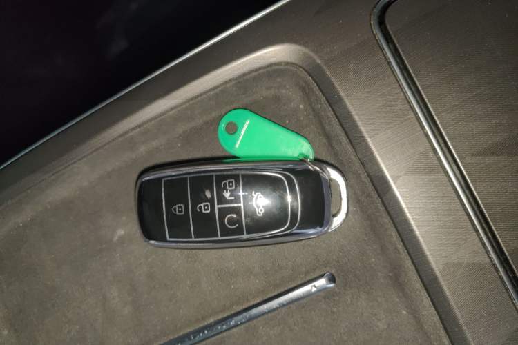 Used AION V 2024 Plus 70 Star Edition Lithium Iron Phosphate Vehicle Key