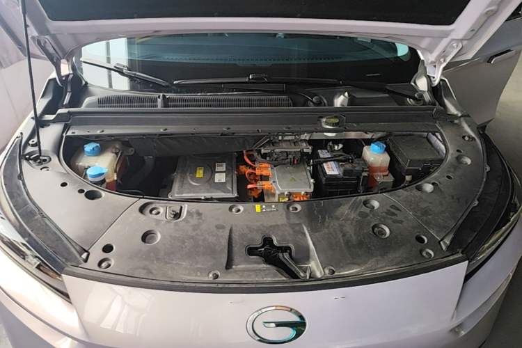 Used AION V 2024 Plus 70 Star Edition Lithium Iron Phosphate Engine Bay