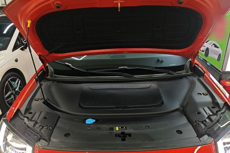 Used AION V 2024 Aion Tyrannosaurus 650 LiDAR Edition Engine Bay