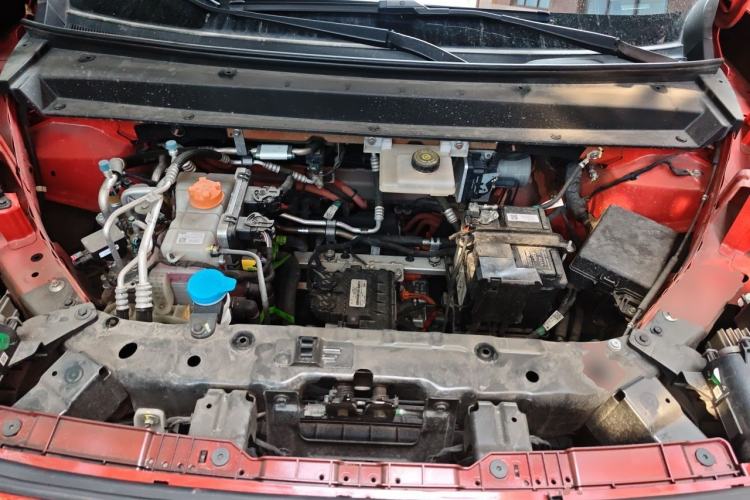 Used AION V 2024 Aion Tyrannosaurus 650 Smart Premium Edition Engine Bay