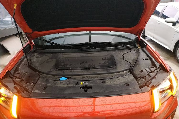 Used AION V 2024 Aion Tyrannosaurus 650 LiDAR Edition Engine Bay