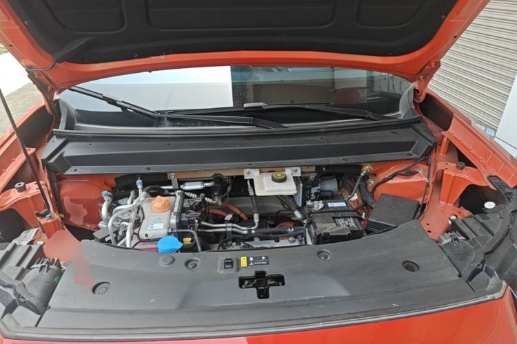 Used AION V 2024 Aion Tyrannosaurus 650 Smart Premium Edition Engine Bay
