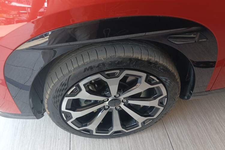 Used AION V 2024 Aion Tyrannosaurus 650 LiDAR Edition Exterior 7