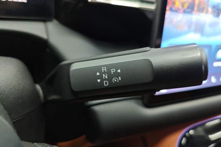 Used AION V 2024 Aion Tyrannosaurus 650 LiDAR Edition Gear Lever