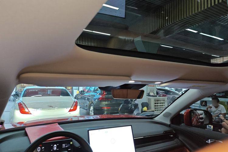 Used AION V 2024 Aion Tyrannosaurus 650 LiDAR Edition Headliner