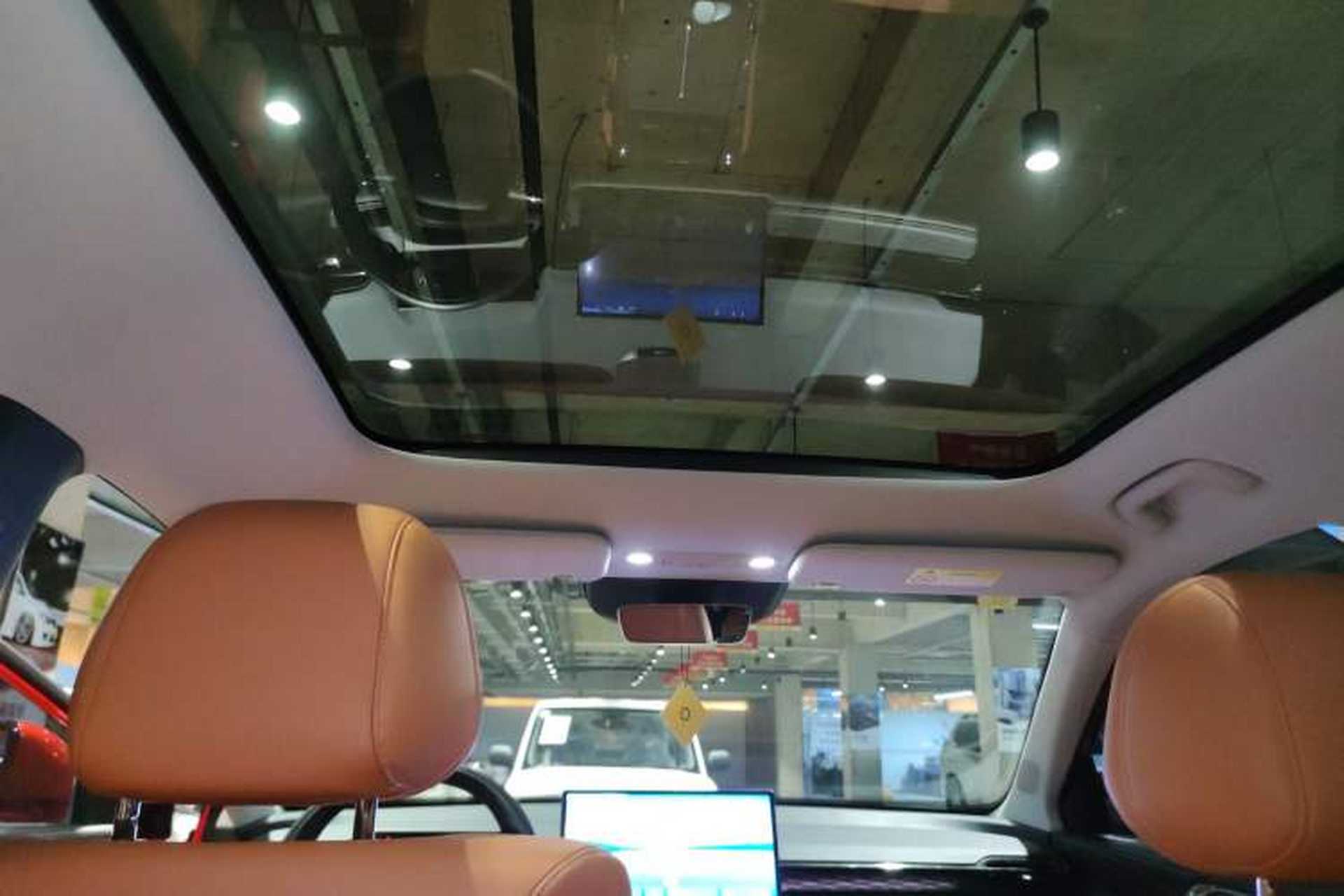 Used AION V 2024 Aion Tyrannosaurus 650 Smart Luxury Edition Headliner