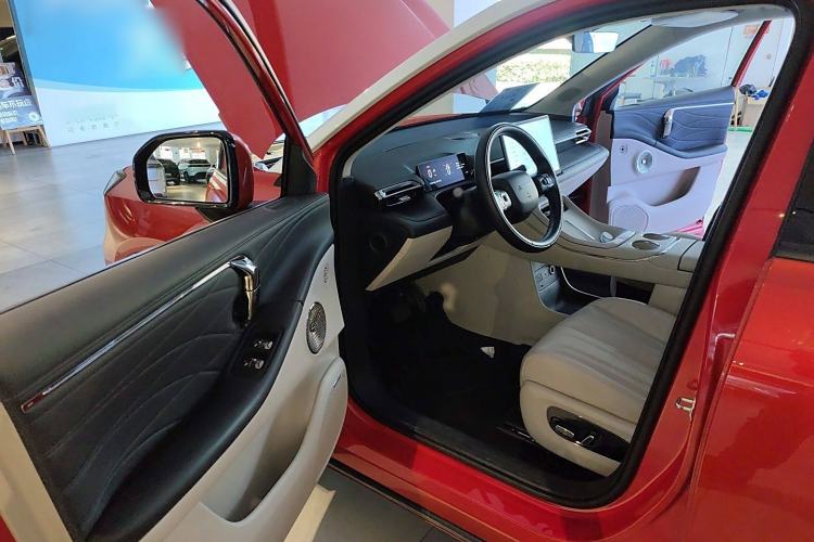 Used AION V 2024 Aion Tyrannosaurus 650 LiDAR Edition Interior 3
