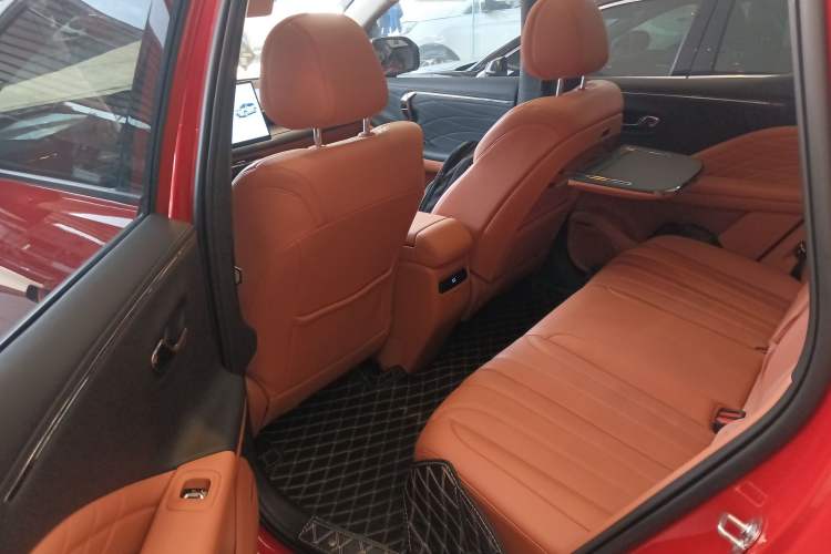 Used AION V 2024 Aion Tyrannosaurus 650 LiDAR Edition Interior 4
