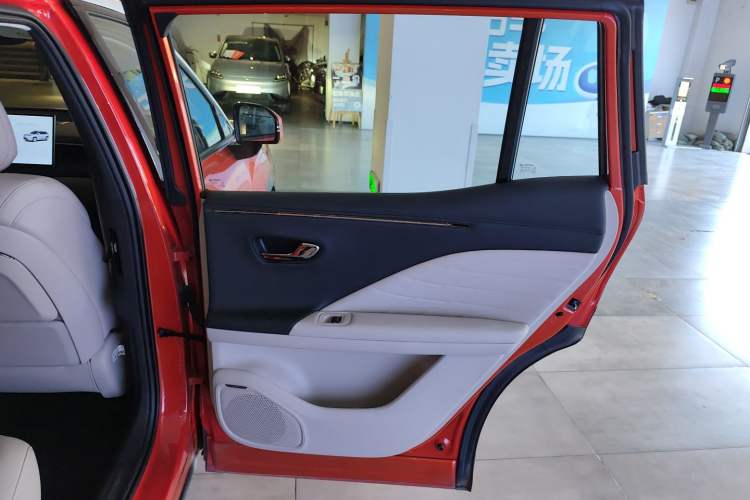 Used AION V 2024 Aion Tyrannosaurus 650 LiDAR Edition Interior 6