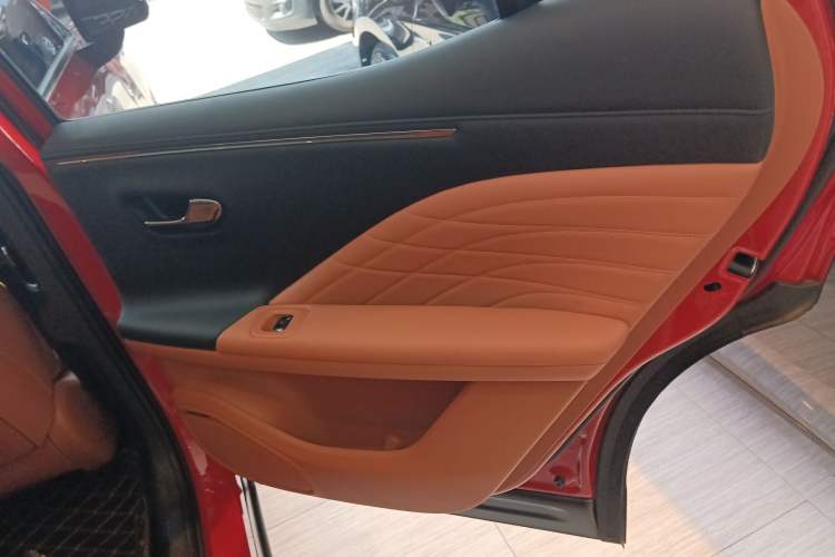 Used AION V 2024 Aion Tyrannosaurus 650 LiDAR Edition Interior 6