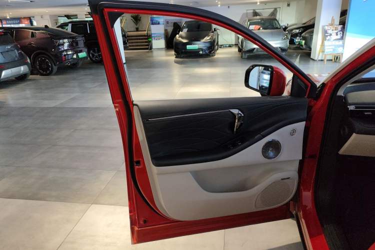 Used AION V 2024 Aion Tyrannosaurus 650 LiDAR Edition Interior 7