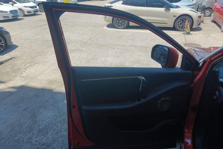 Used AION V 2024 Aion Tyrannosaurus 650 LiDAR Edition Interior 7