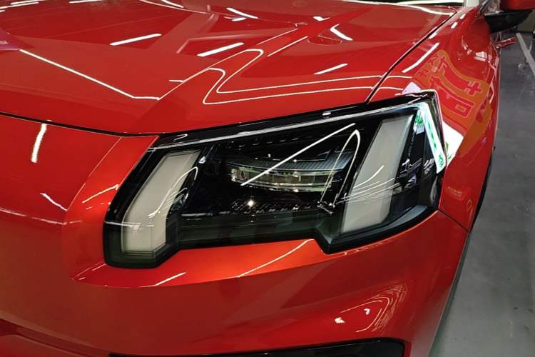 Used AION V 2024 Aion Tyrannosaurus 650 LiDAR Edition Left Front Headlight