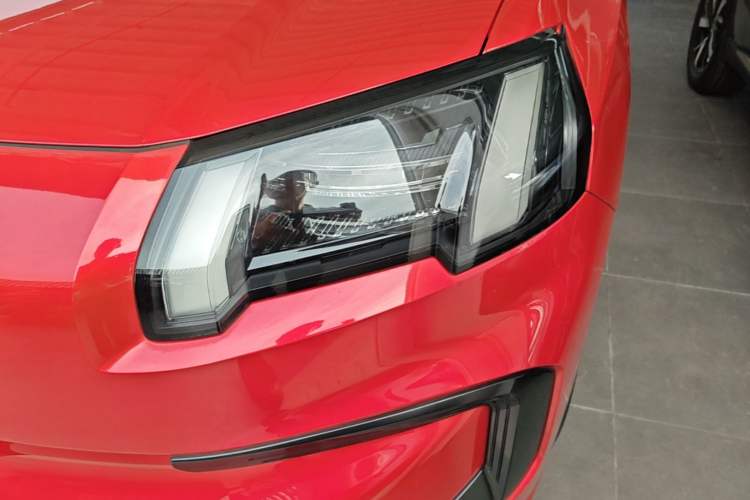 Used AION V 2024 Aion Tyrannosaurus 650 Smart Premium Edition Left Front Headlight