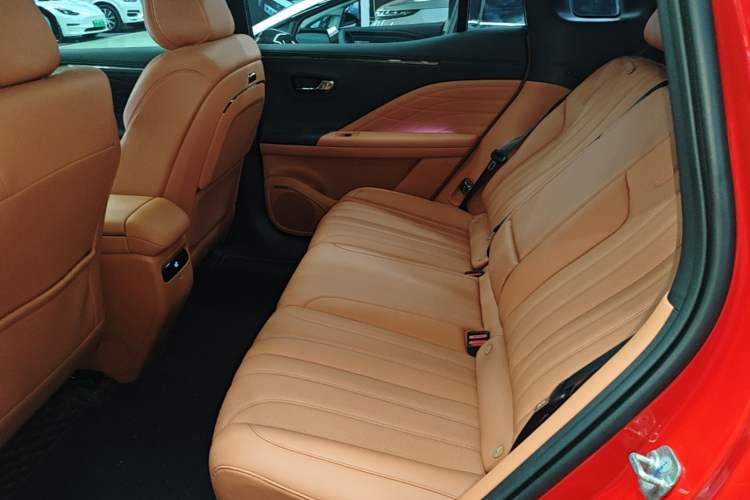 Used AION V 2024 Aion Tyrannosaurus 650 LiDAR Edition Left Rear Seat