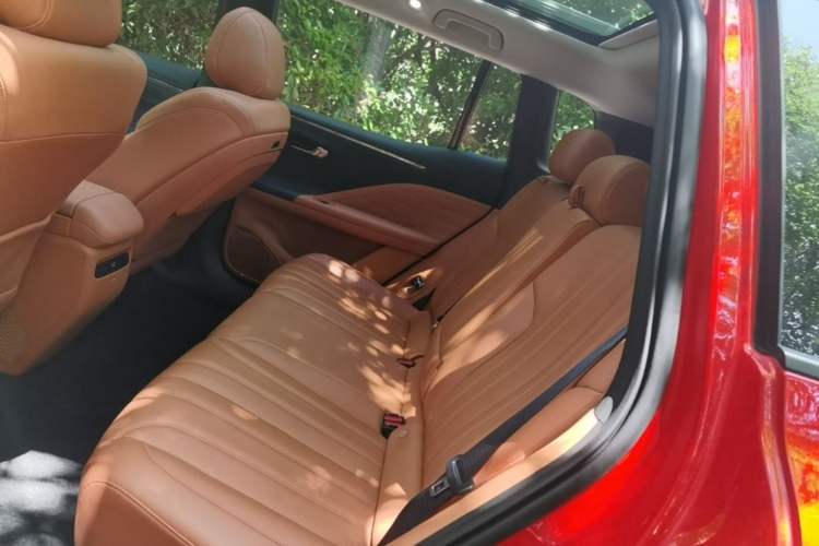 Used AION V 2024 Aion Tyrannosaurus 650 LiDAR Edition Left Rear Seat