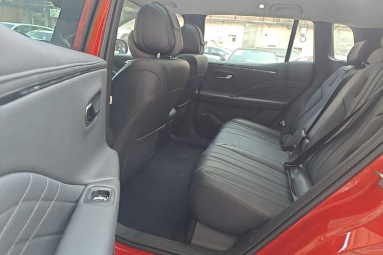 Used AION V 2024 Aion Tyrannosaurus 650 Smart Premium Edition Left Rear Seat