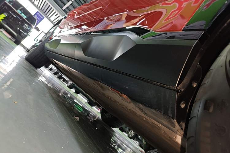 Used AION V 2024 Aion Tyrannosaurus 650 LiDAR Edition Left Side Sill