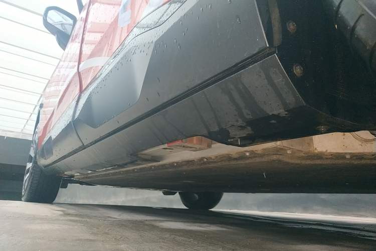 Used AION V 2024 Aion Tyrannosaurus 650 LiDAR Edition Left Side Sill