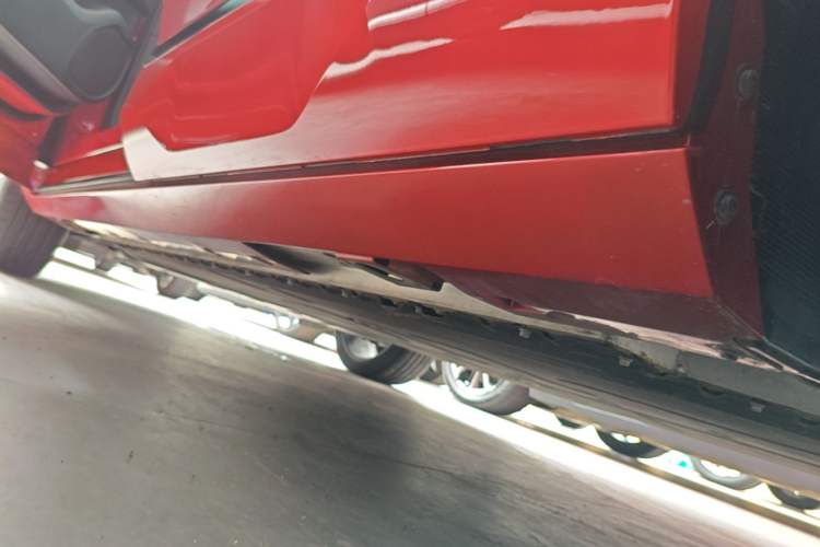 Used AION V 2024 Aion Tyrannosaurus 650 Smart Premium Edition Left Side Sill