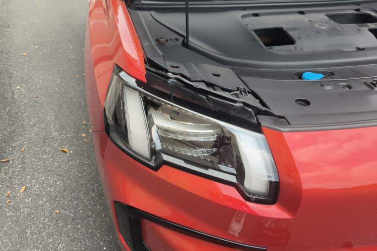 Used AION V 2024 Aion Tyrannosaurus 650 Smart Premium Edition Right Front Headlight