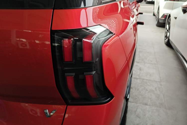 Used AION V 2024 Aion Tyrannosaurus 650 Smart Premium Edition Right Rear Taillight