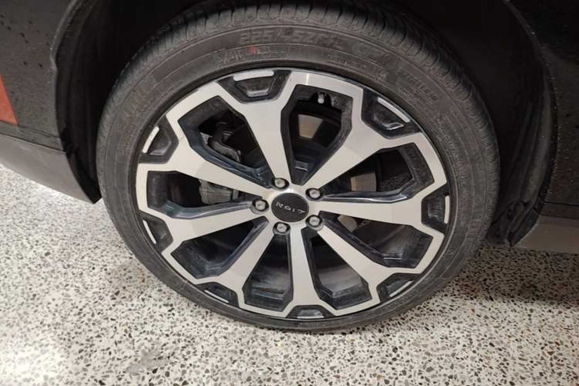 Used AION V 2024 Aion Tyrannosaurus 650 LiDAR Edition Right Rear Wheel Hub
