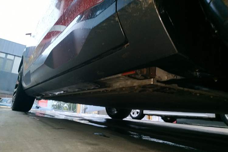 Used AION V 2024 Aion Tyrannosaurus 650 LiDAR Edition Right Side Sill