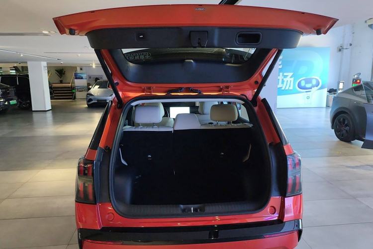 Used AION V 2024 Aion Tyrannosaurus 650 LiDAR Edition Trunk