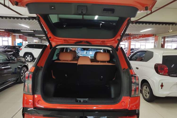 Used AION V 2024 Aion Tyrannosaurus 650 LiDAR Edition Trunk