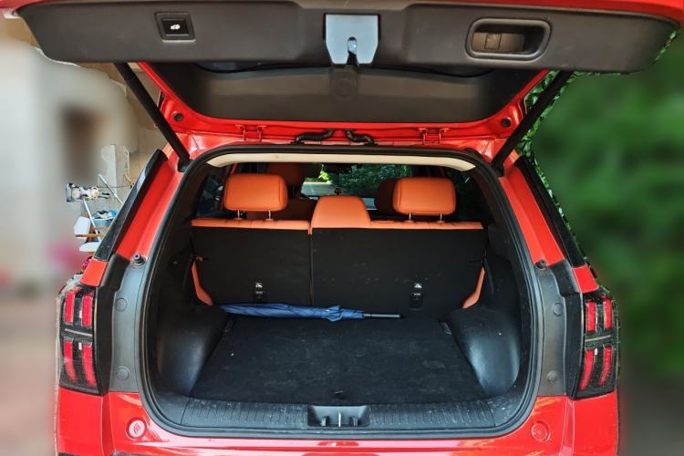 Used AION V 2024 Aion Tyrannosaurus 650 Smart Premium Edition Trunk