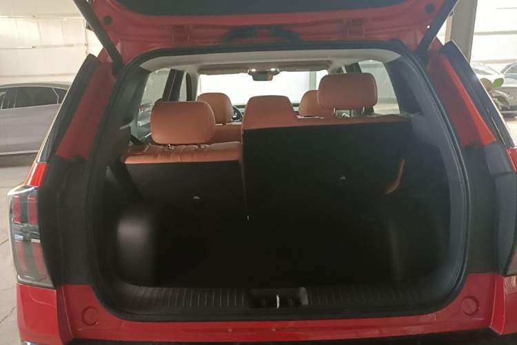 Used AION V 2024 Aion Tyrannosaurus 650 LiDAR Edition Trunk
